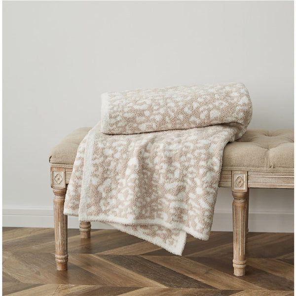 Blankets 130 X 160Cm Cozy Throw Beige Leopard Print