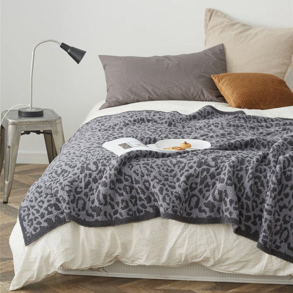 Blankets 130 X 160Cm Cozy Throw Dark Gray Leopard Print