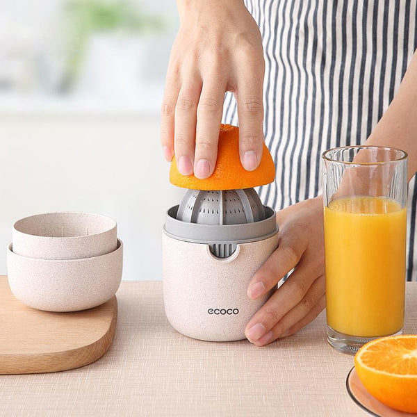 Juicers Manual Hand Fruit Juicer Rotating Squeezer Kitchen Gadget