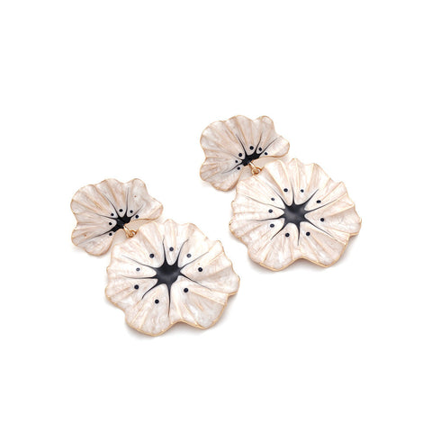 Earrings Elegant Flower With Sophisticated Personalised Design