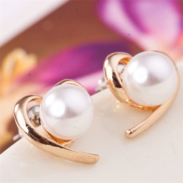 Earrings Simple Golden Heart Pearl