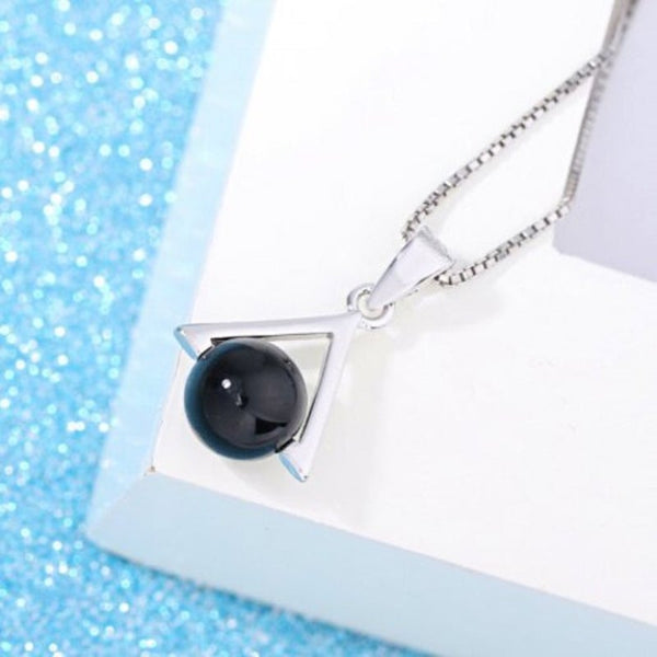 Black Agate Simple Elegant Triangular Necklace Pendant 211Cm