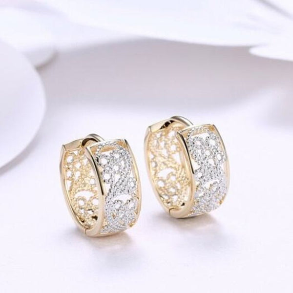 Embossed Romantic Wind Earring Earclip Champagne Gold