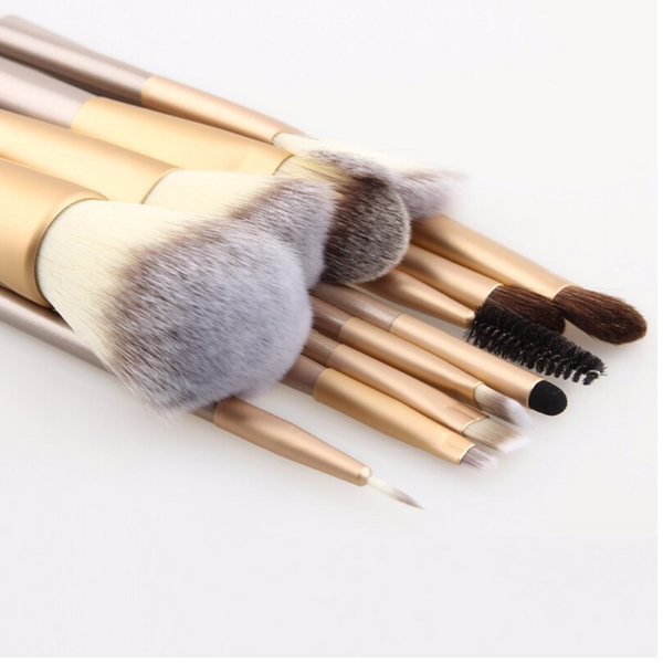 Brushes Professional 12 Pcs Wooden Make Up Brush Kit