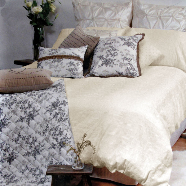 Quilt Covers Canterbury Tarlo Cream Quilt Cover Set